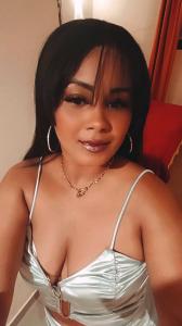 604113086: Chica busca chico en Málaga