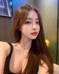 667721465: Chica busca chico en Madrid