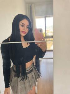 613925604: Chica busca chico en Cádiz