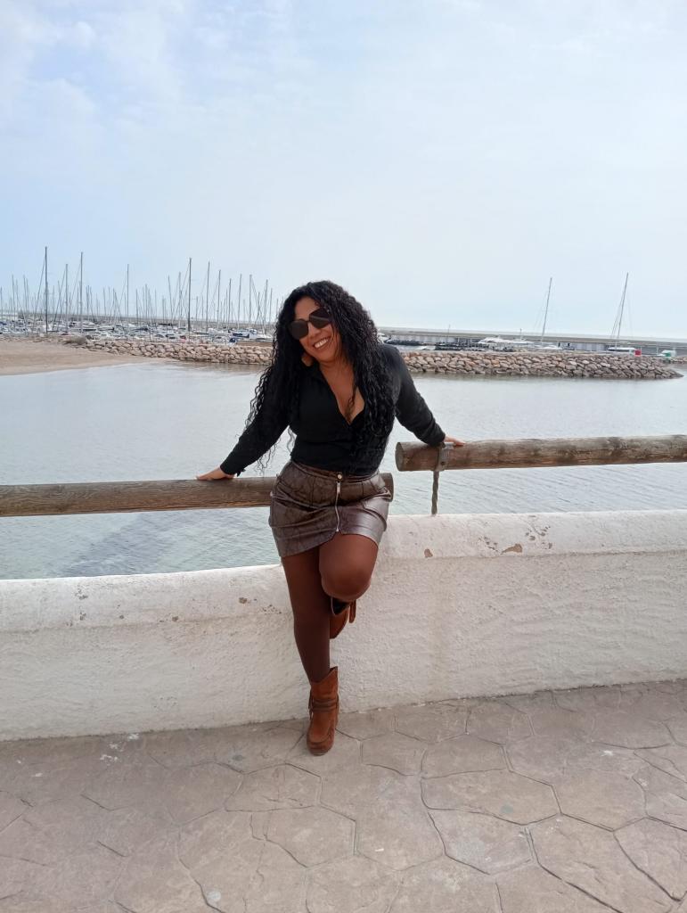 612430849: Chica busca chico en Tarragona