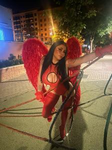 623348260: Chica busca chico en Barcelona