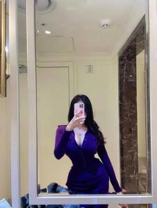 634813077: Chica busca chico en Barcelona