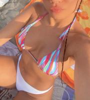 643856540: Chica busca chico en La Coruña