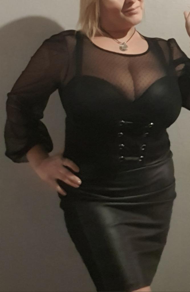 Chica busca chico en Tenerife: 