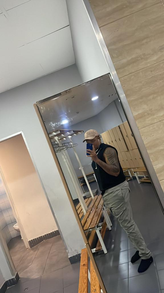 643655551: Chico busca chica en Pontevedra