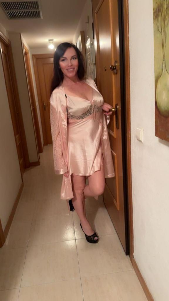 Chica busca chico en Alicante: 