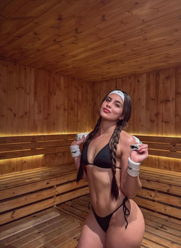 613677489: Chica busca chico en Tenerife