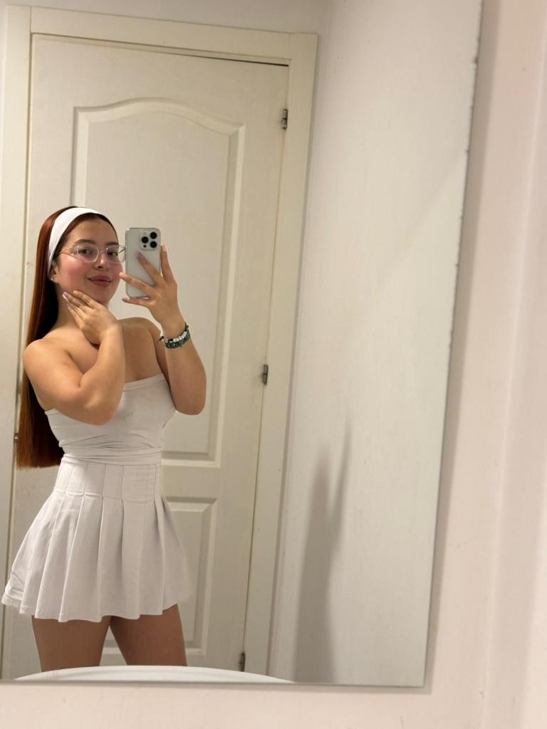 Chica busca chico en Cádiz: 