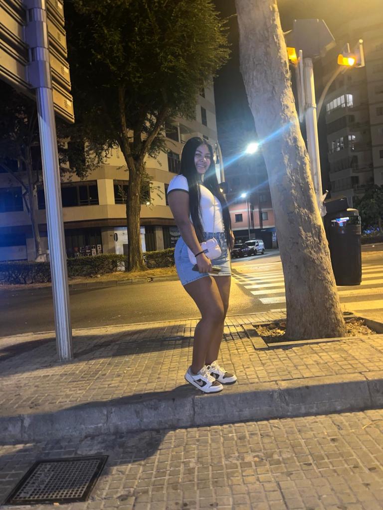 Chica busca chico en Mallorca: 