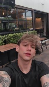 664316569: Chico busca chica en Málaga