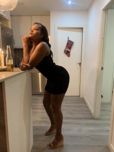 670223058: Chica busca chico en Valencia