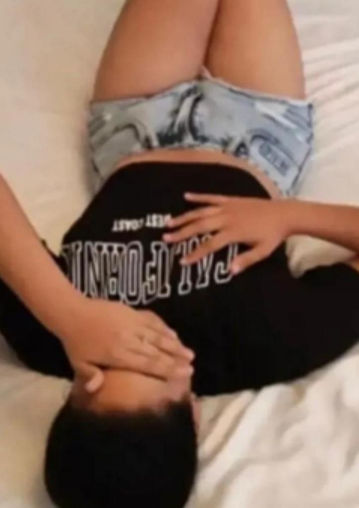 Chica busca chico en Cádiz: 