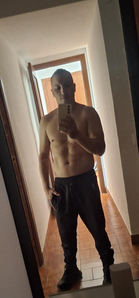 Chica busca chico en Castellón: 