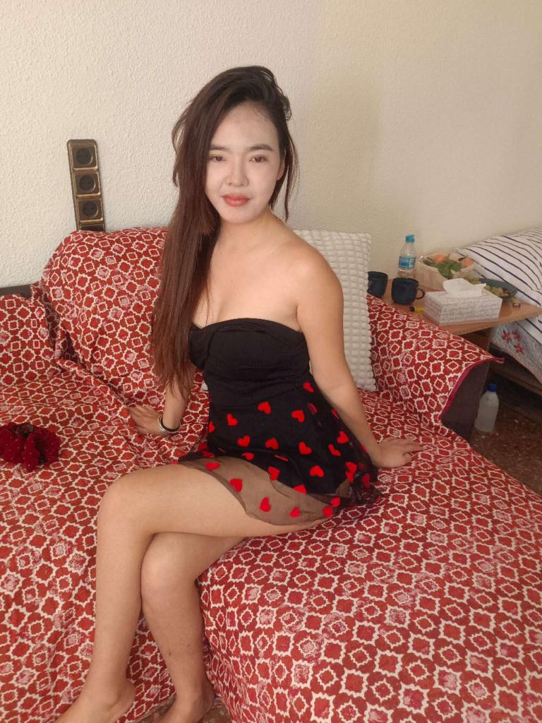 670788360: Chica busca chico en Valencia