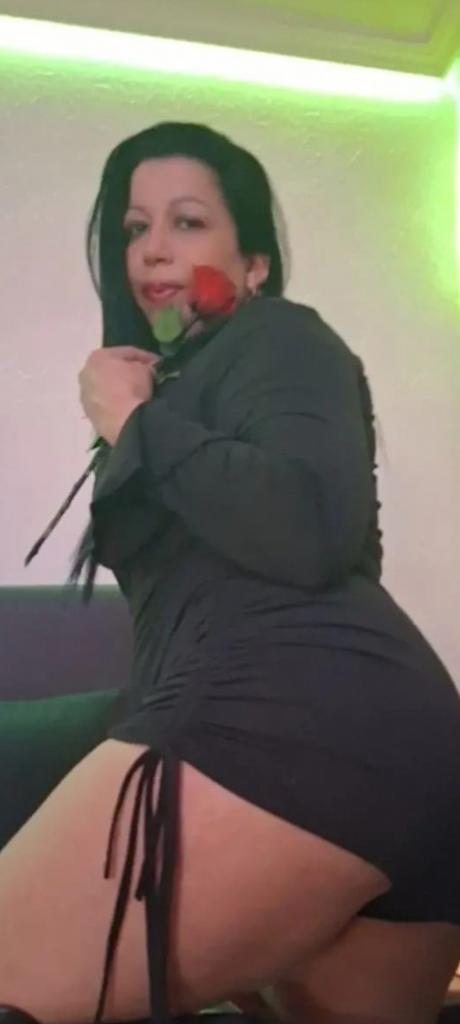 Chica busca chico en Burgos: 