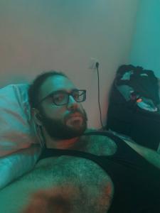 631816810: Chico busca chica en Barcelona