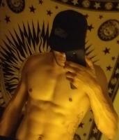 641687513: Chico busca chica en Barcelona