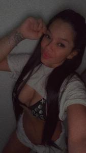 677593134: Chica busca chico en Madrid