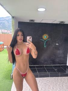 613908434: Transexual en La Coruña