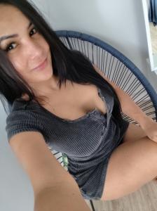 647312444: Chica busca chico en Albacete