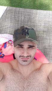 610657829: Chico busca chica en Ciudad Real