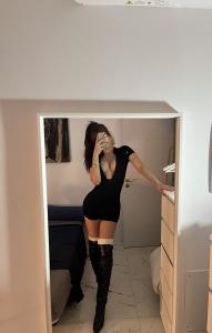 671883677: Travesti en Barcelona