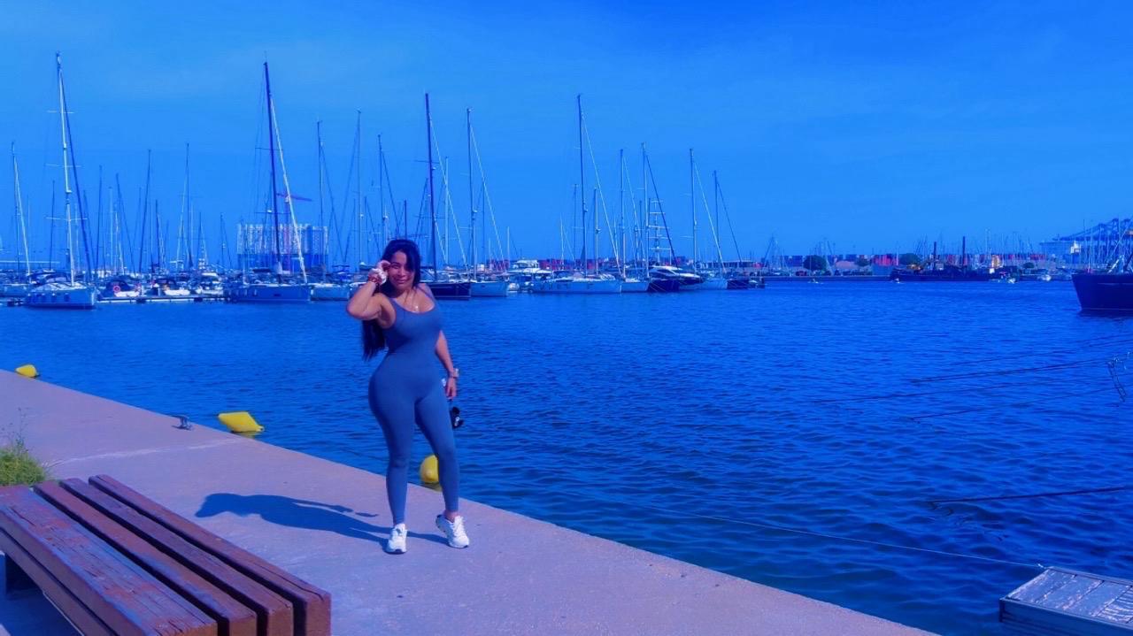 627063281: Chica busca chico en Murcia