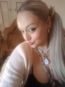 613958151: Chica busca chico en La Coruña