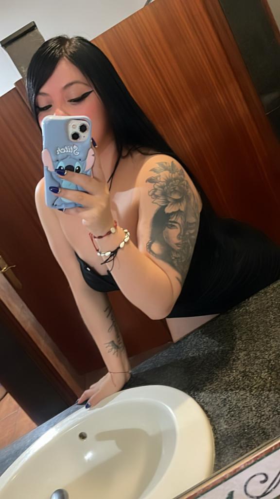 Chica busca chico en Huelva: 