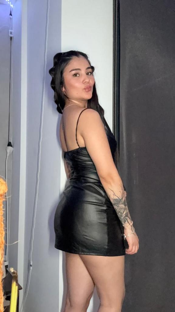 Chica busca chico en Ibiza: 