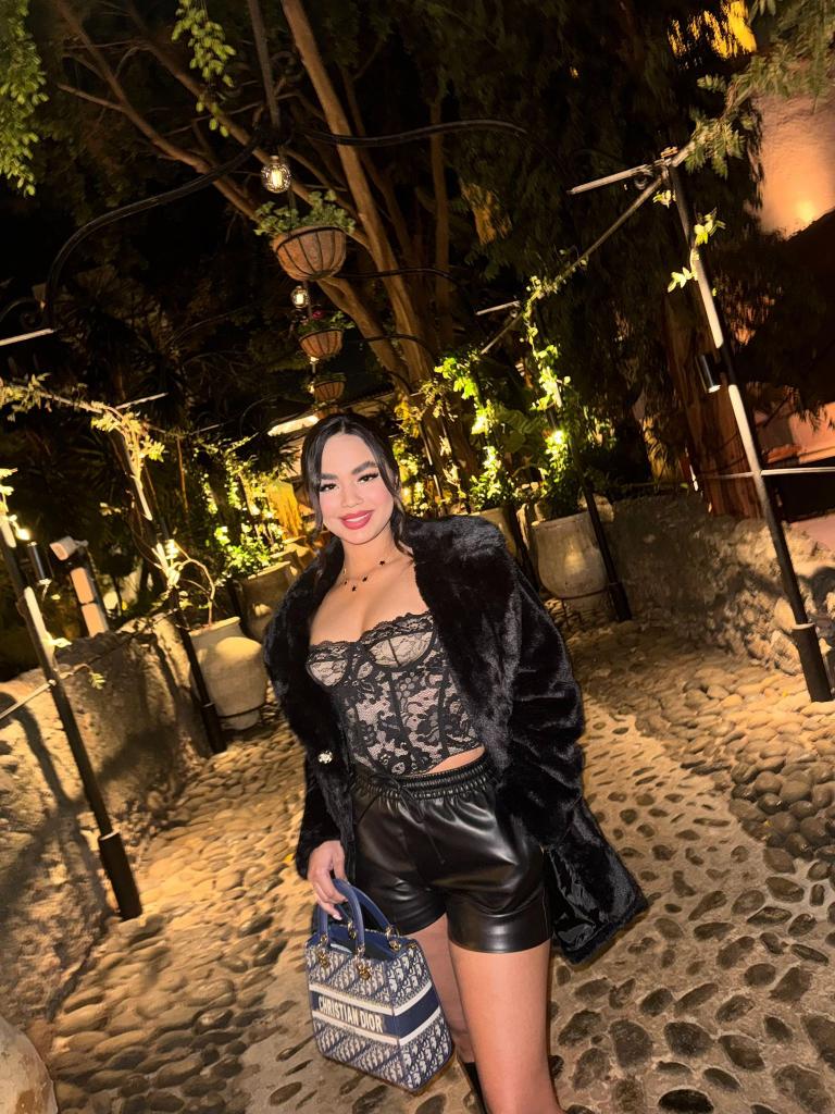 Chica busca chico en Tenerife: 