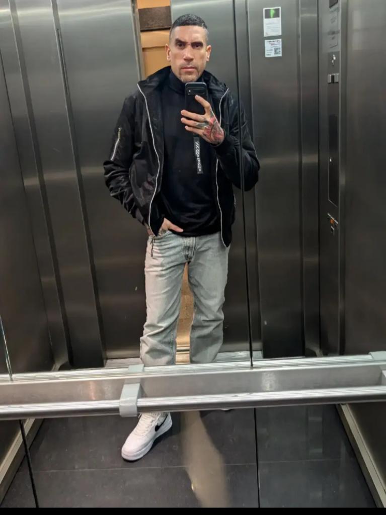 603236110: Chico busca chica en Málaga