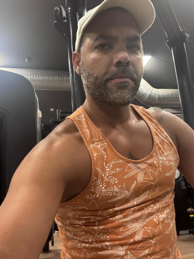 Chico busca chica en Las Palmas: 