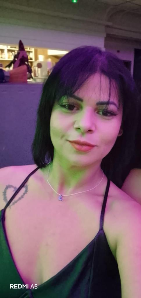 Chica busca chico en Cádiz: Chica busca chico