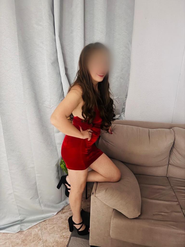 Chica busca chico en Granada: 