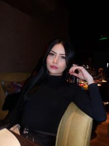 610906812: Chica busca chico en Madrid