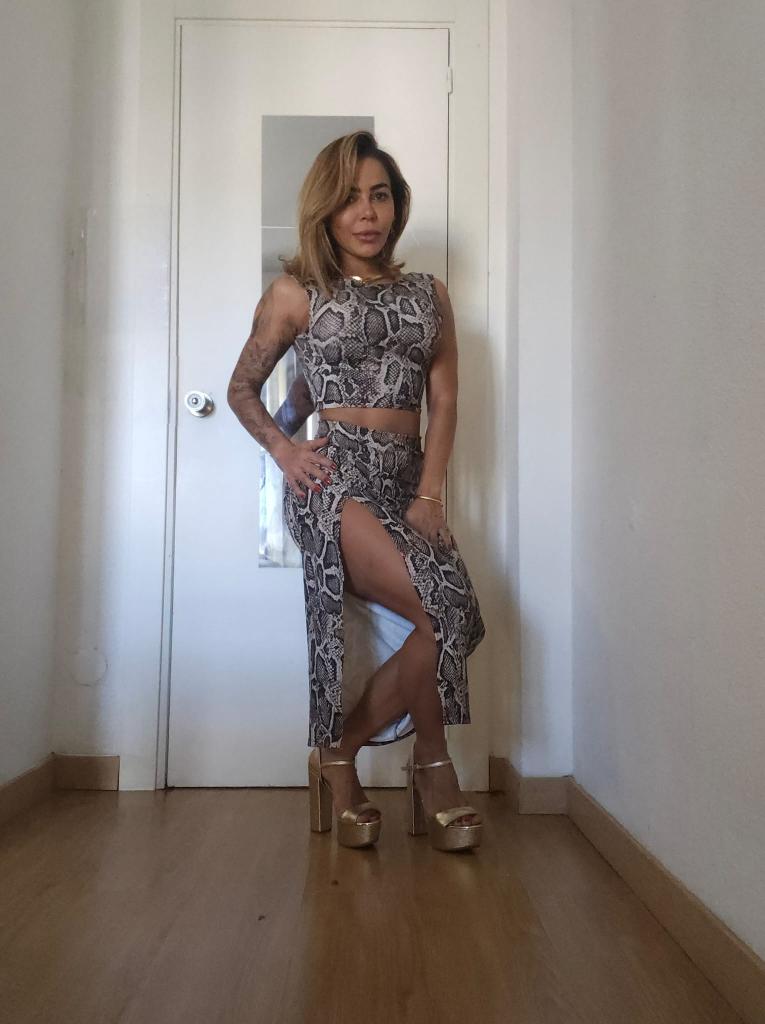 647089761: Chica busca chico en Valencia