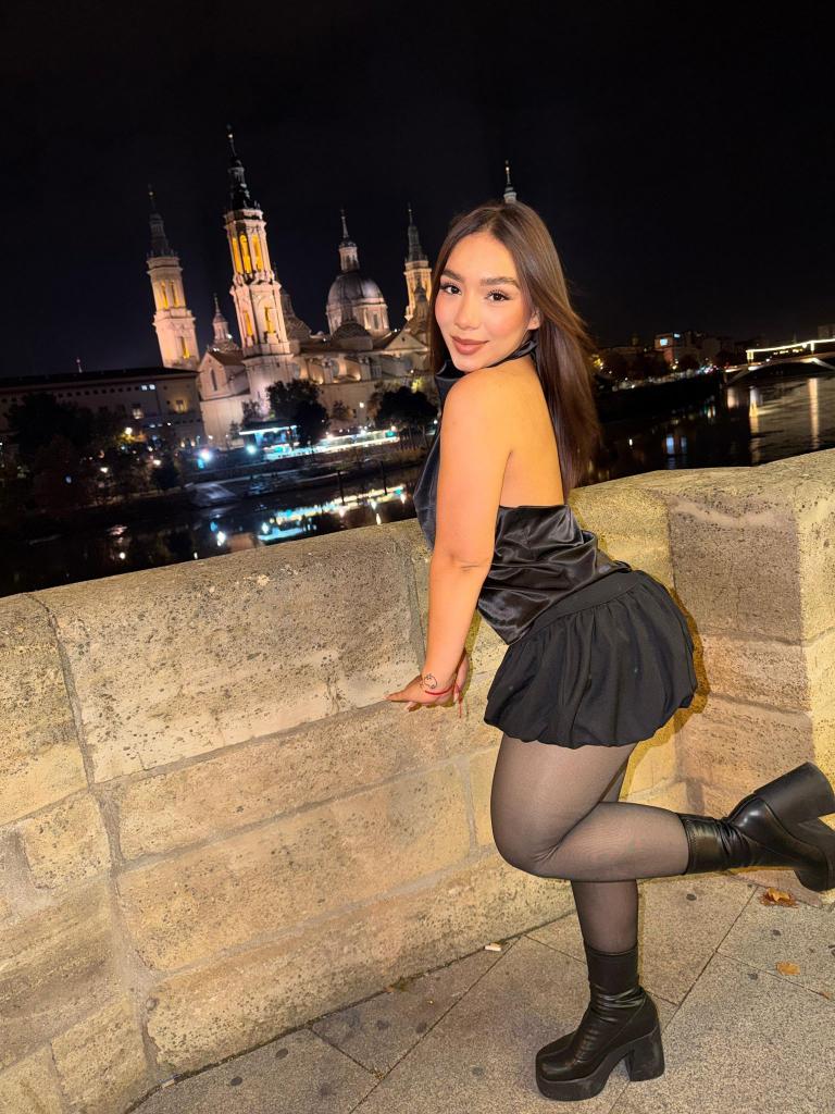 613932644: Chica busca chico en Zaragoza