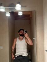 617877738: Chico busca chica en Madrid