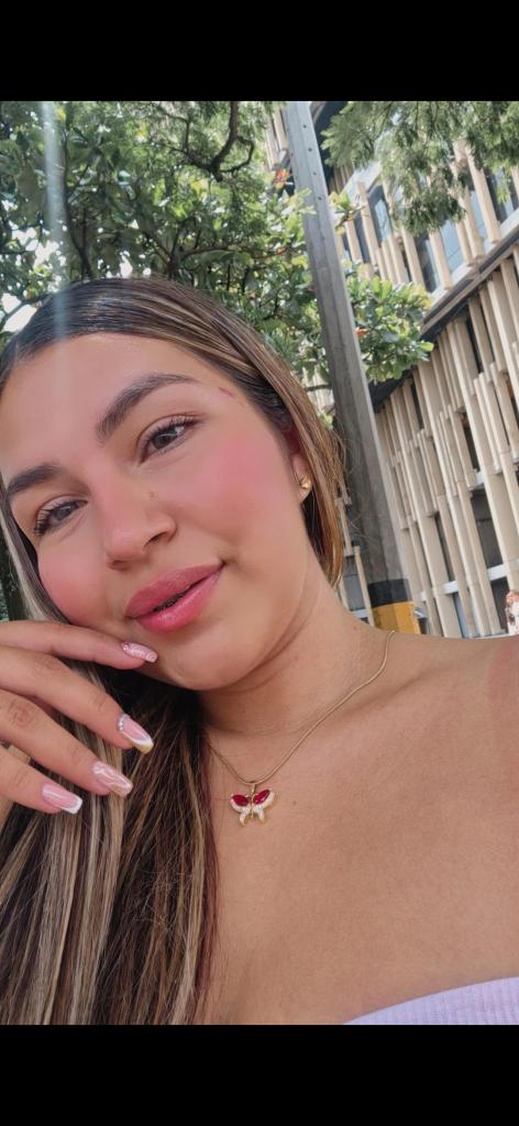 Chica busca chico en Menorca: 