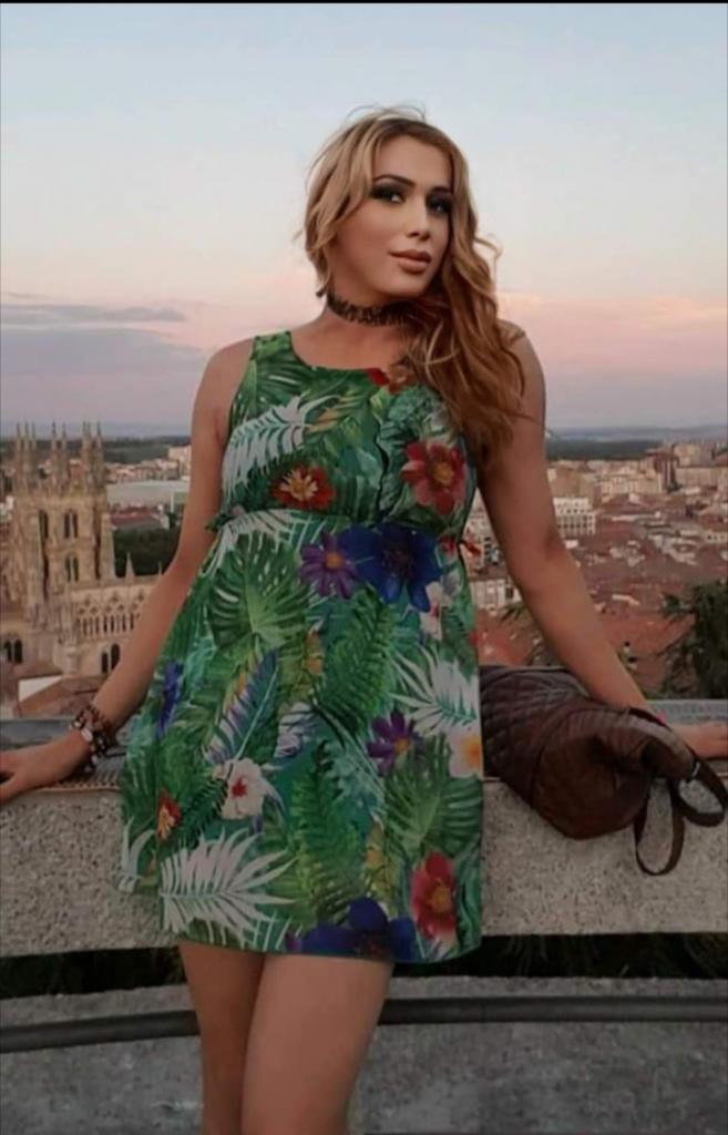 624477538: Travesti en León