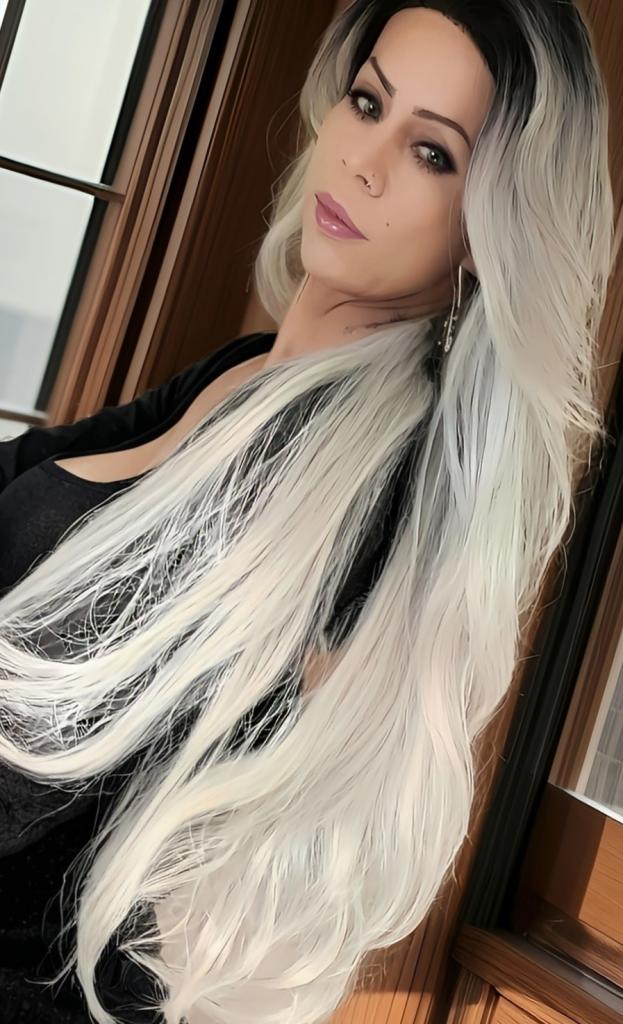 631825988: Travesti en Valencia