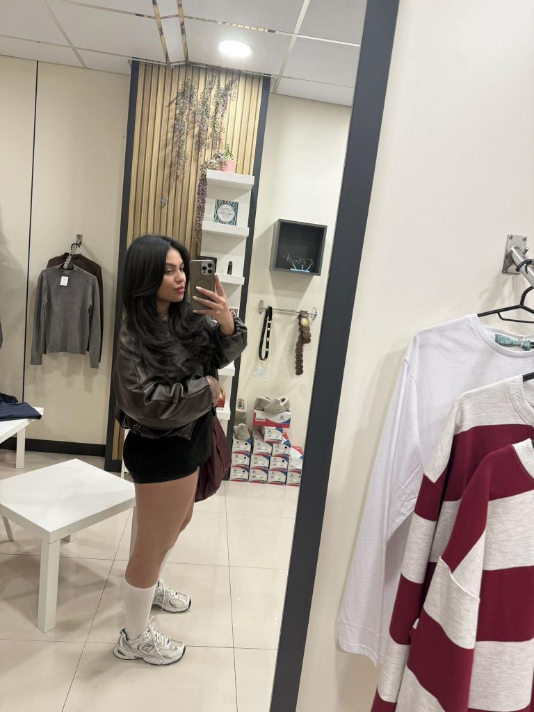 Chica busca chico en Almería: 