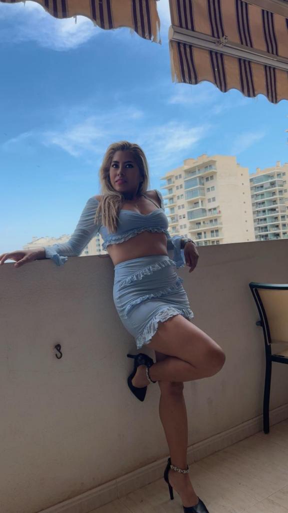 637947528: Chica busca chico en Alicante