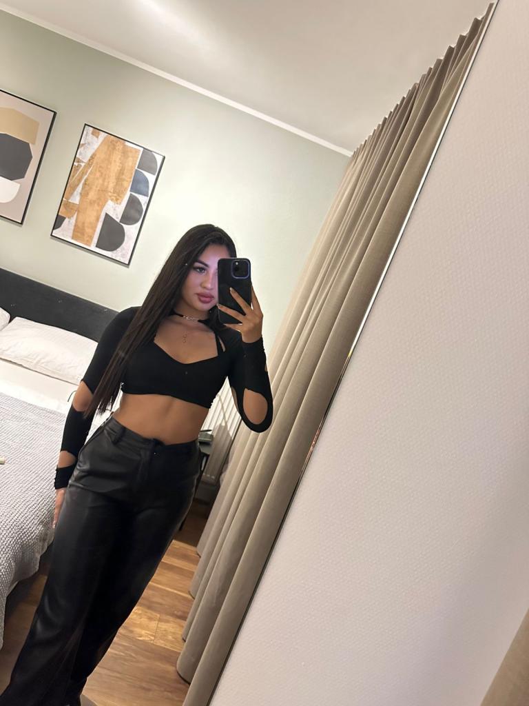 Chica busca chico en Tenerife: 