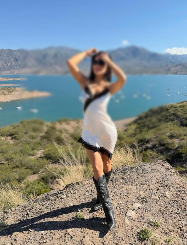 672111595: Chica busca chico en Ibiza