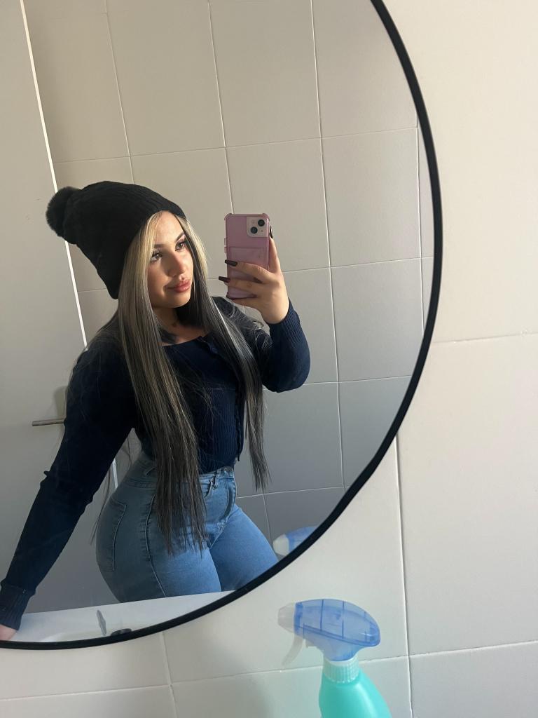 686492828: Chica busca chico en Burgos