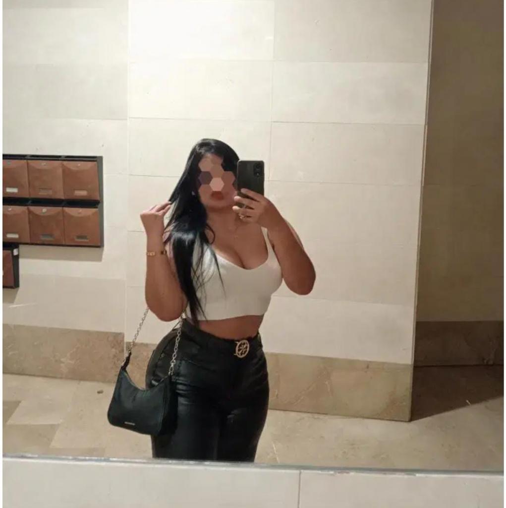 613921028: Chica busca chico en Granada