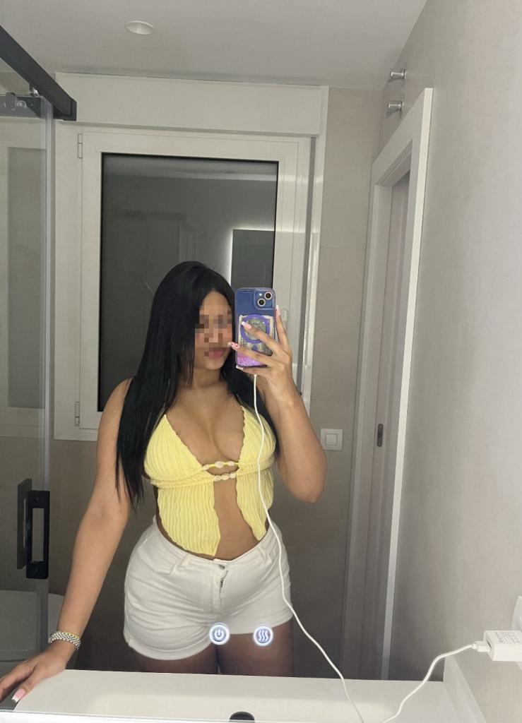 695481147: Chica busca chico en Madrid