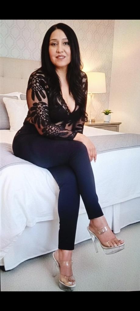 688272337: Chica busca chico en Barcelona